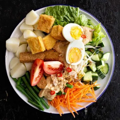  gado-gado 濃郁花生醬汁伴隨清爽蔬菜的印尼風味盛宴！